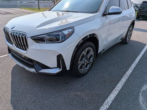 Used 2023 BMW X1 xDrive28i w/ Convenience Package AWD/4WD image 2