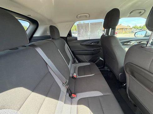 Used 2023 Chevrolet TrailBlazer LT FWD image 15
