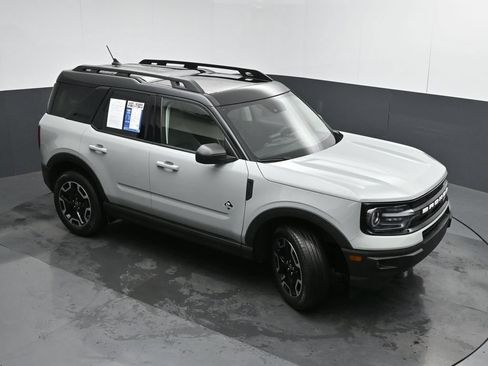 Used 2022 Ford Bronco Sport Outer Banks w/ Tech Package AWD/4WD image 45