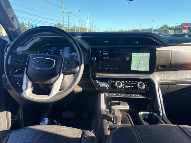 Used 2024 GMC Sierra 1500 Denali w/ Denali Reserve Package AWD/4WD image 15