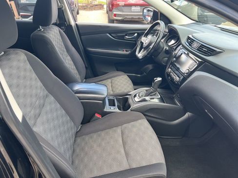 Used 2020 Nissan Rogue Sport SV w/ All-Weather Package image 19