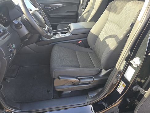 Used 2024 Honda Ridgeline Sport image 15