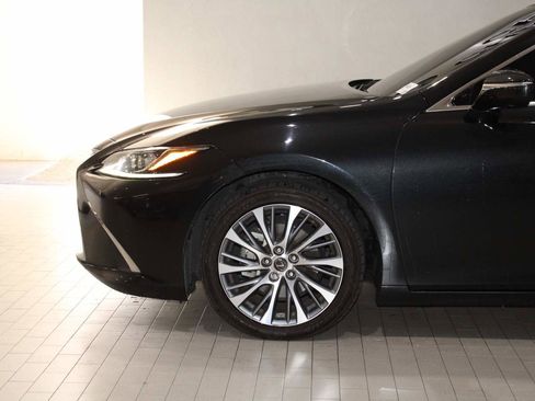 Used 2021 Lexus ES 350 w/ Premium Package image 4