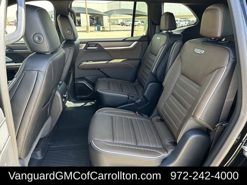 New 2026 GMC Acadia Denali Ultimate w/ LPO, Floor Liner Package AWD/4WD image 25