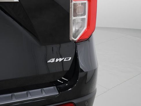 Used 2023 Ford Explorer XLT w/ Equipment Group 202A image 35