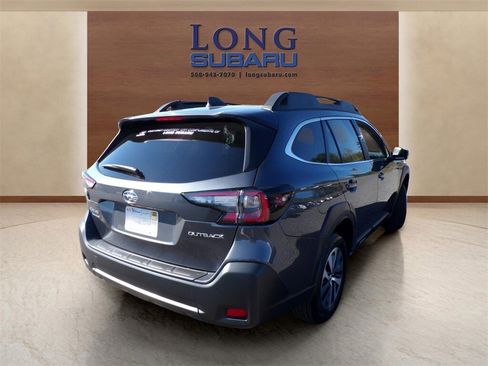 Certified 2025 Subaru Outback Premium image 7