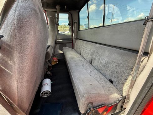 Used 1999 Ford F250 XLT image 15