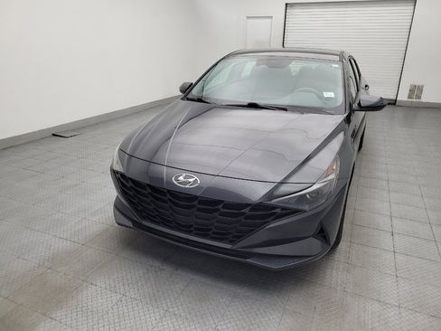 Used 2021 Hyundai Elantra SEL FWD image 15
