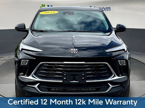 Used 2025 Buick Encore GX Preferred AWD/4WD image 2