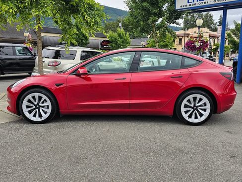 Used 2022 Tesla Model 3 Long Range AWD/4WD image 8