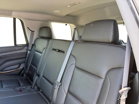 Used 2020 Chevrolet Tahoe LT w/ LT Midnight Edition RWD image 16