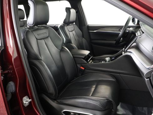 Used 2023 Jeep Grand Cherokee Overland w/ Adv Protech Group III image 37