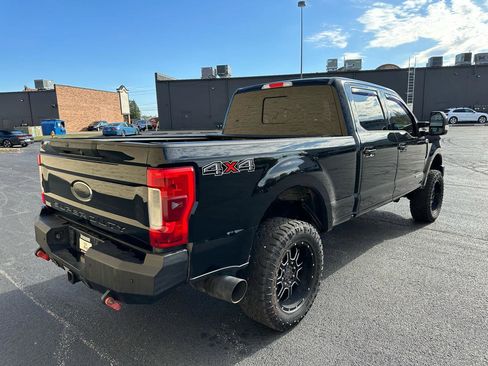 Used 2017 Ford F250 Lariat w/ Lariat Ultimate Package AWD/4WD image 5