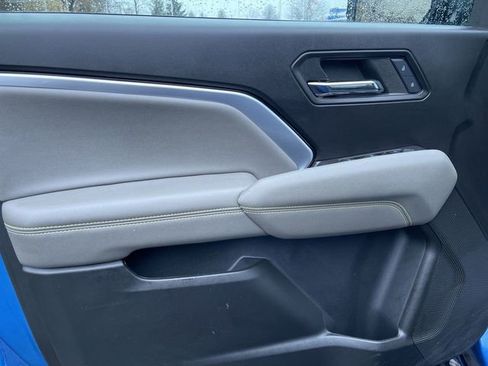 Used 2024 Chevrolet Colorado ZR2 w/ Technology Package image 23