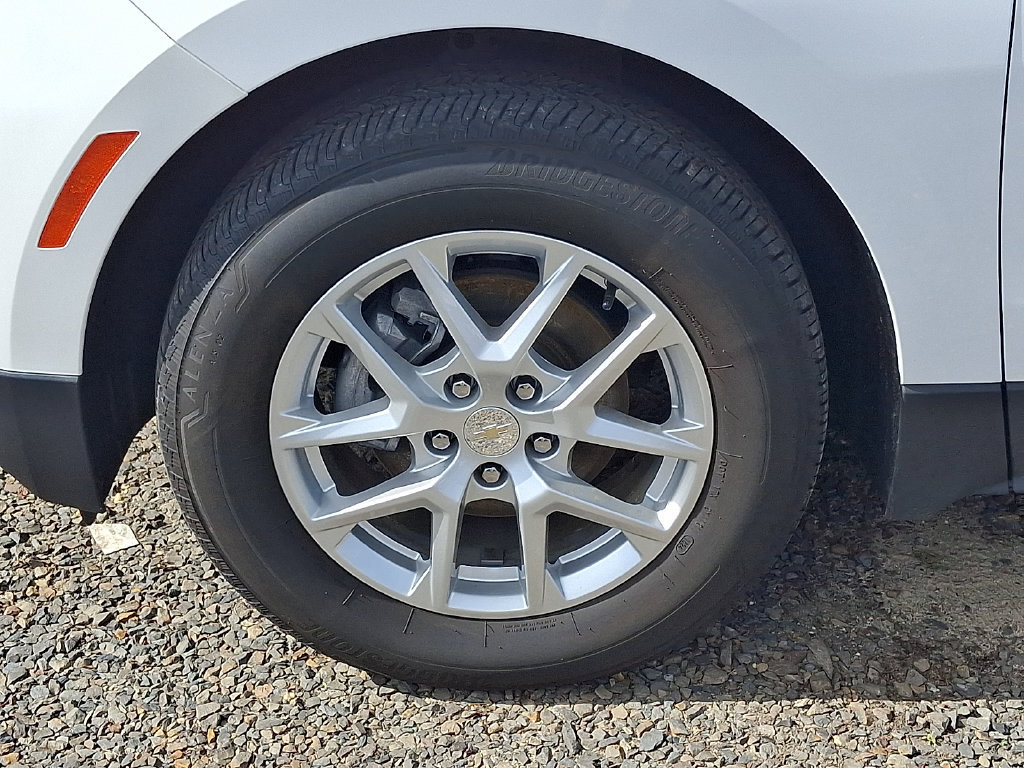 Used 2024 Chevrolet Equinox LT AWD/4WD image 8