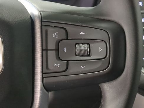 Used 2023 GMC Yukon SLE image 33