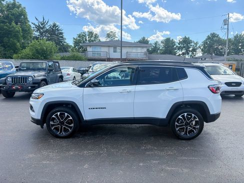Used 2023 Jeep Compass Limited AWD/4WD image 10