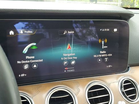 Used 2021 Mercedes-Benz E 350 4MATIC Sedan w/ Premium Package image 27