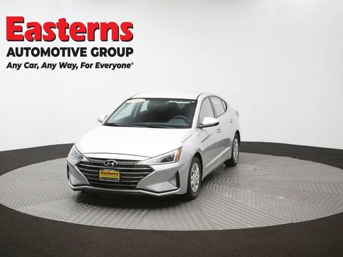 Used 2019 Hyundai Elantra SE w/ Cargo Package FWD image 53
