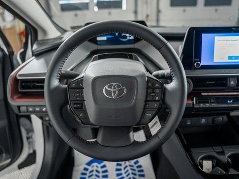 New 2026 Toyota Prius Plug-In Hybrid FWD image 30