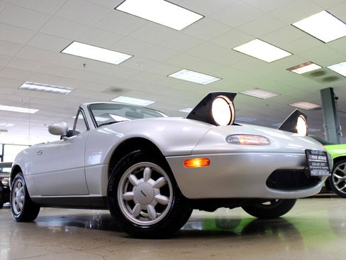 Used 1991 MAZDA MX-5 Miata image 27