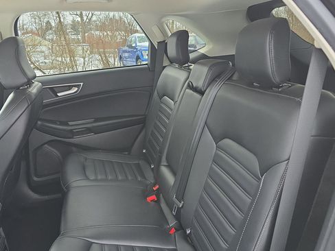 Used 2022 Ford Edge SEL w/ Convenience Package image 26