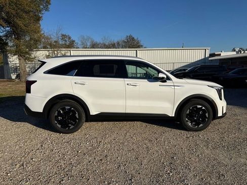 New 2026 Kia Sorento S w/ S Panoramic Sunroof Package FWD image 10
