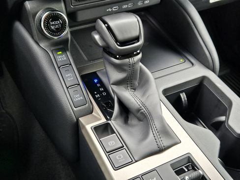 Used 2025 Toyota Land Cruiser w/ Premium Package image 28