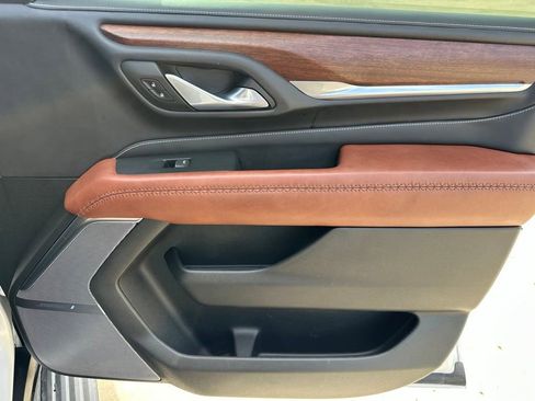 Certified 2023 GMC Yukon XL Denali Ultimate AWD/4WD image 37