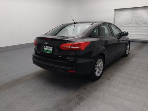 Used 2018 Ford Focus SE FWD image 9