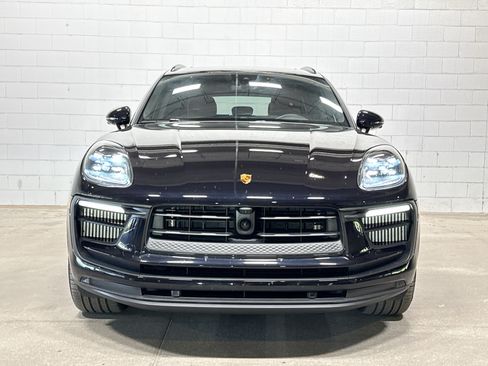 Certified 2026 Porsche Macan S AWD/4WD image 9