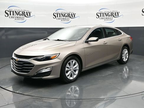 Used 2024 Chevrolet Malibu LT image 3