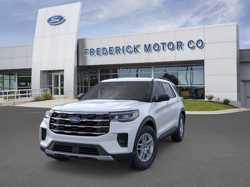 New 2026 Ford Explorer Active AWD/4WD image 2