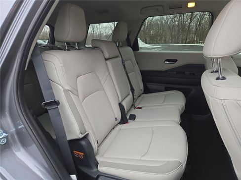 New 2026 Nissan Pathfinder SL AWD/4WD image 14