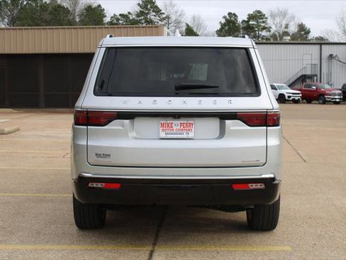 Certified 2023 Jeep Wagoneer Series II w/ Convenience Group I image 8