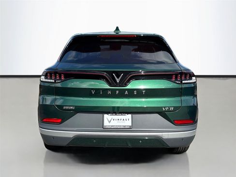 New 2025 VinFast VF 8 Eco AWD/4WD image 6