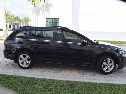 Used 2015 Volkswagen Golf TDI S FWD image 7