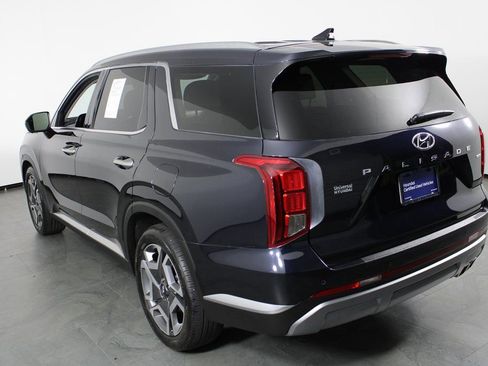 Certified 2024 Hyundai Palisade Limited image 3