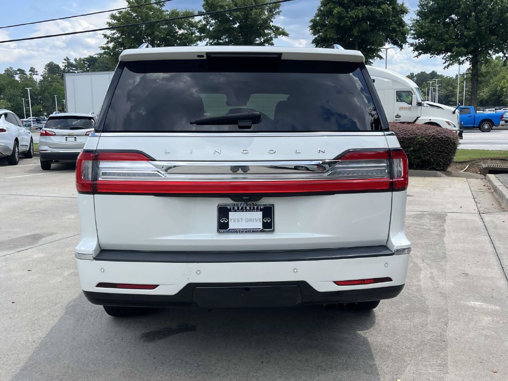 Used 2021 Lincoln Navigator Reserve w/ Luxury Package AWD/4WD image 4