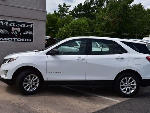 Used 2018 Chevrolet Equinox LS w/ LPO, Protection Package FWD image 3