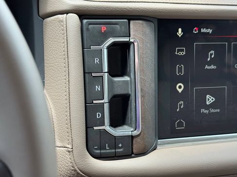 Used 2024 GMC Yukon Denali AWD/4WD image 33