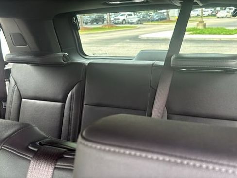 Used 2025 Chevrolet Tahoe Z71 AWD/4WD image 27