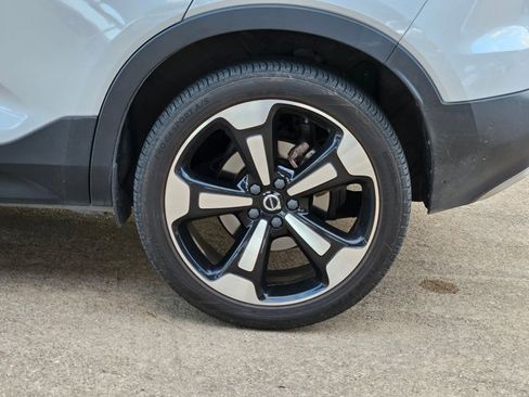 Used 2020 Volvo XC40 T5 Momentum AWD/4WD image 21