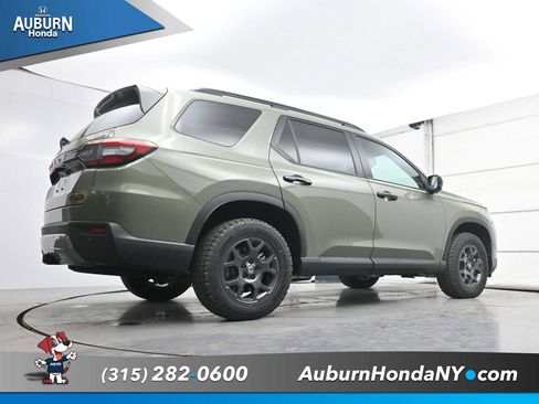 New 2026 Honda Pilot TrailSport image 22