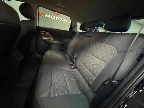 Used 2019 Kia Niro LX image 10