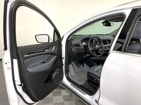 Used 2021 Buick Enclave Essence w/ Sound and Sites Package FWD image 29