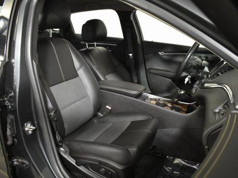 Used 2014 Chevrolet Impala LT image 26