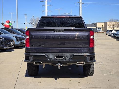 Used 2022 Chevrolet Silverado 1500 Custom Trail Boss w/ LPO, Dark Essentials Package image 13