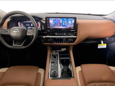 New 2026 Nissan Pathfinder Platinum AWD/4WD image 2