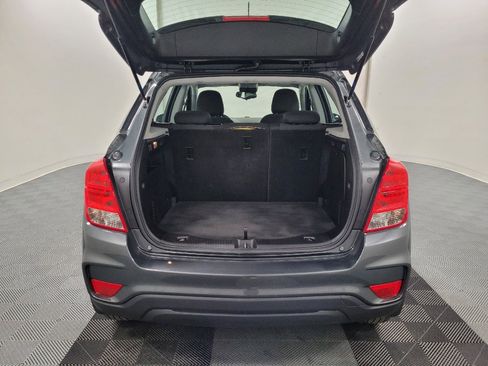 Used 2020 Chevrolet Trax LS w/ LPO, Protection Package FWD image 29